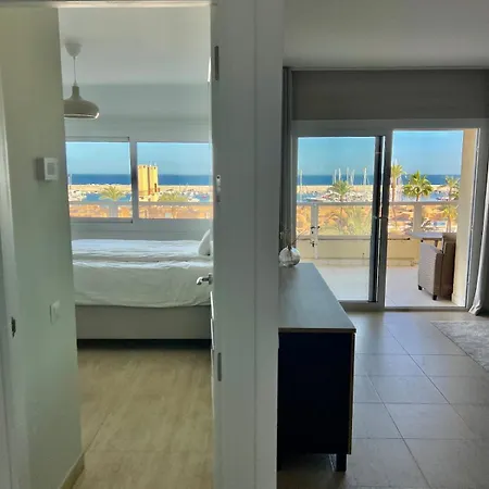 Newly Renovated & Appartement