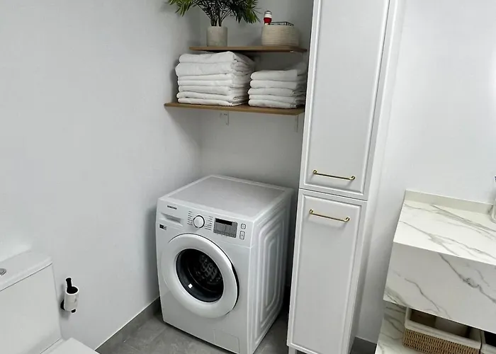 Apartment Newly Renovated & *