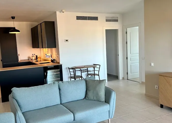 Newly Renovated & Apartment Fuengirola