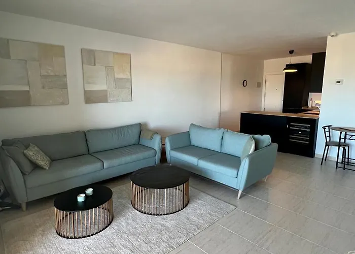 Newly Renovated & * Fuengirola